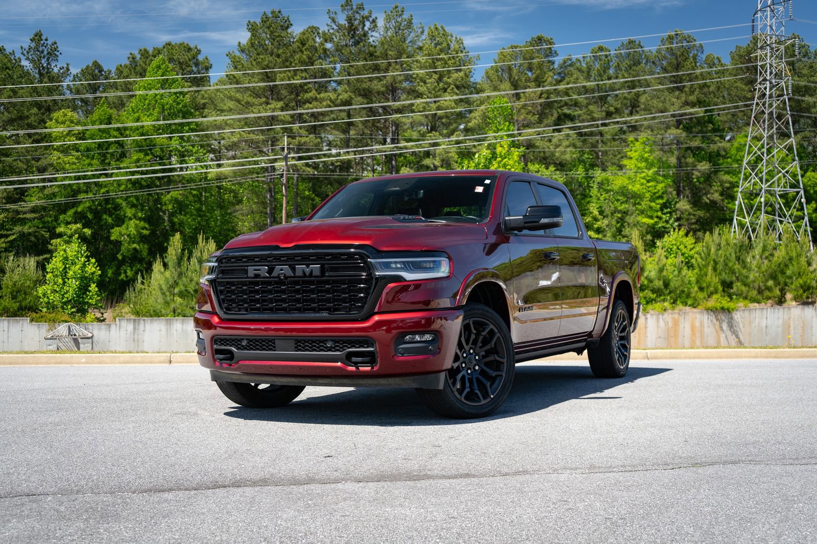 Used 2025 RAM 1500 Limited AWD/4WD image 1