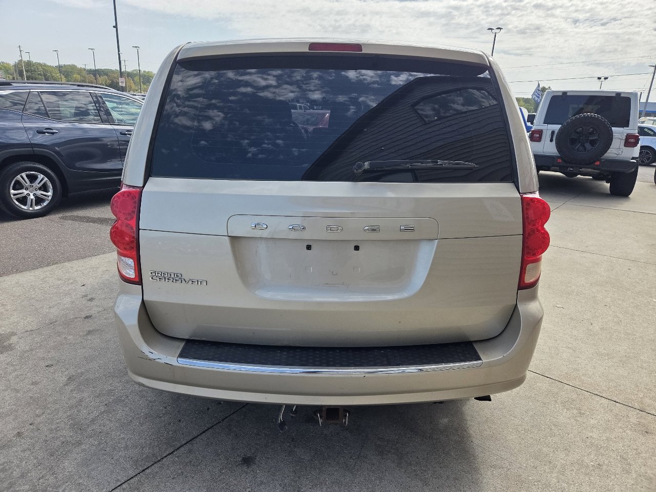 Used 2015 Dodge Grand Caravan American Value Package image 6