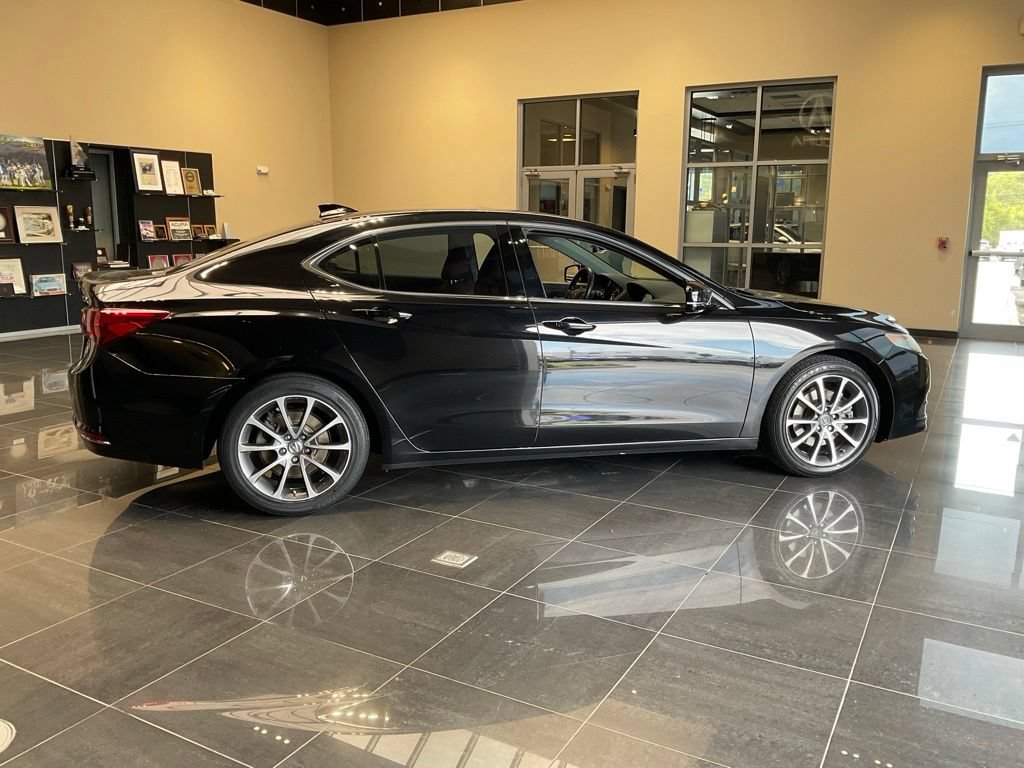 Certified 2017 Acura TLX w/ Technology Package FWD image 7