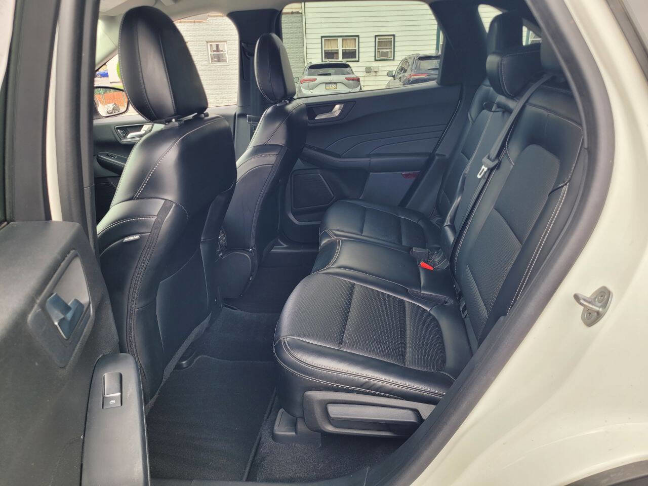 Used 2023 Ford Escape Platinum image 14