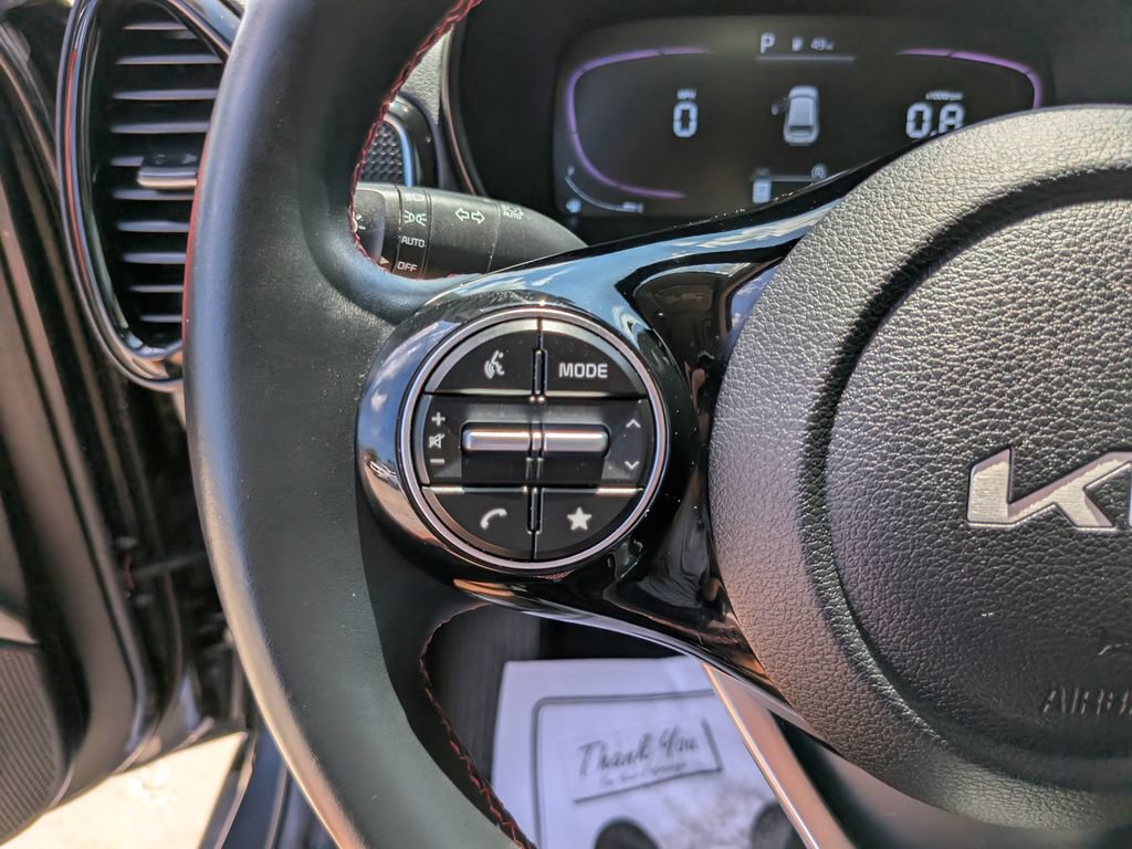 Certified 2023 Kia Soul GT-Line FWD image 30