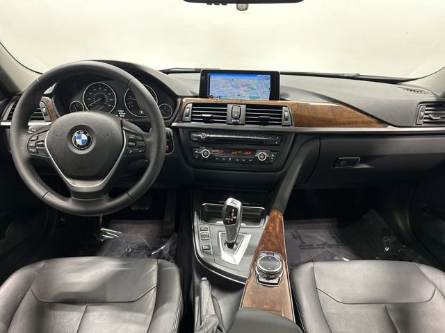 Used 2014 BMW 335i xDrive Sedan AWD/4WD image 13