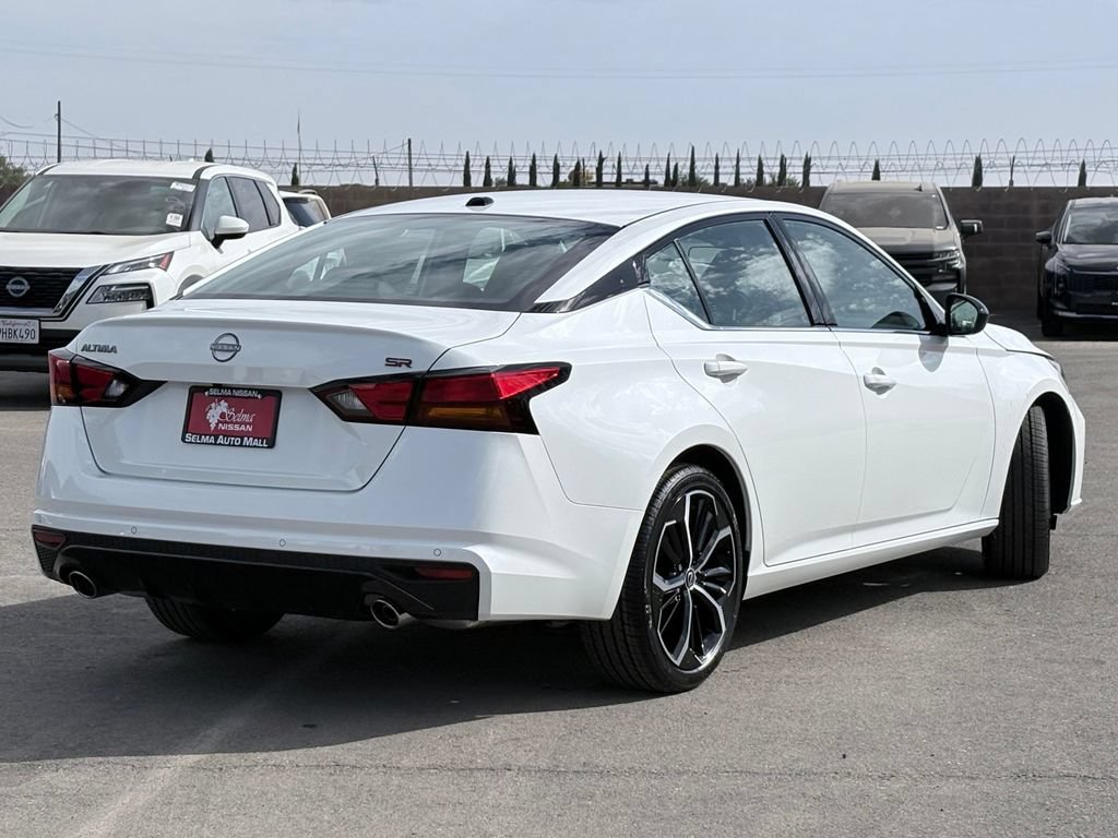 New 2026 Nissan Altima 2.5 SR FWD image 4