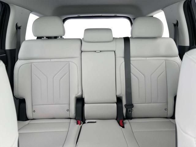 New 2026 Hyundai Santa Fe SEL AWD/4WD image 16