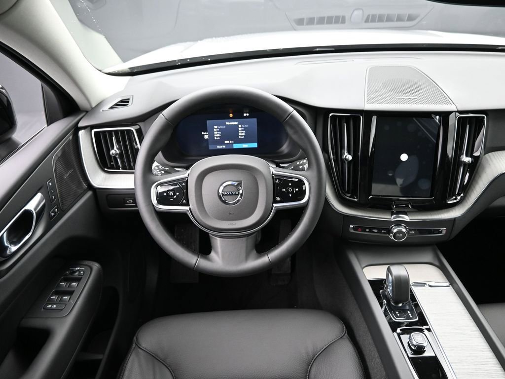 New 2025 Volvo XC60 B5 Plus w/ Protection Package Premier image 19
