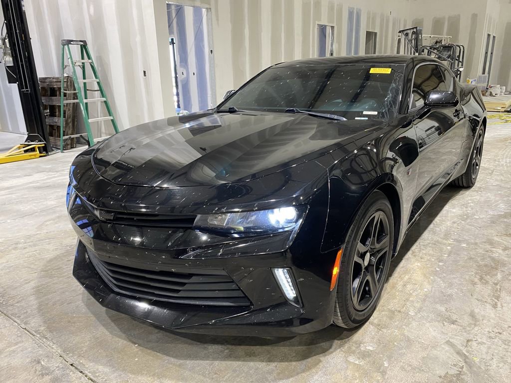 Used 2018 Chevrolet Camaro LT RWD image 15