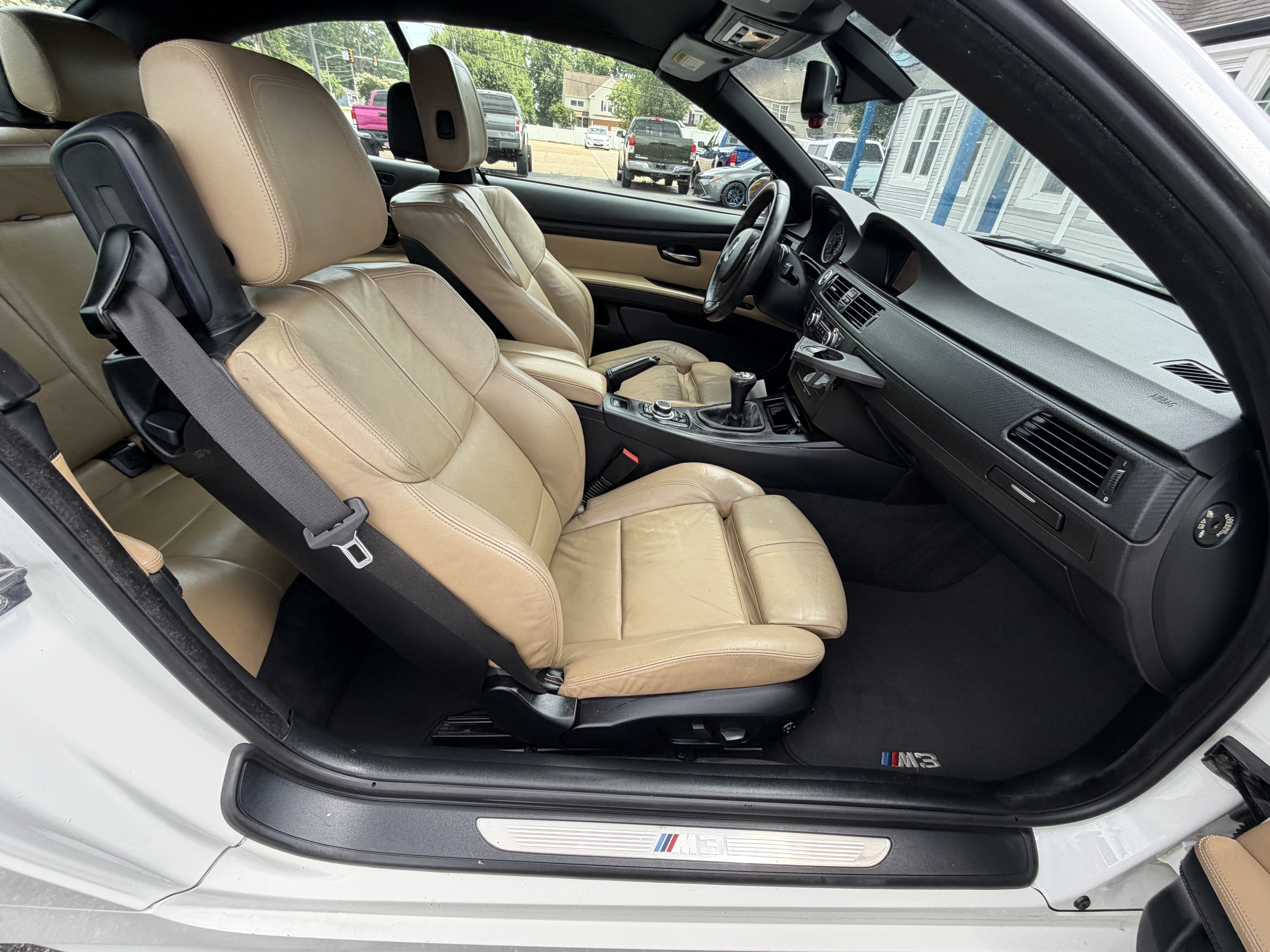 Used 2011 BMW M3 Convertible RWD image 26