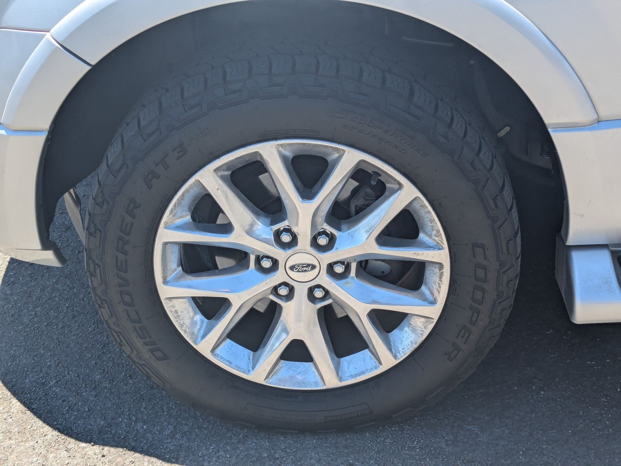 Used 2016 Ford Expedition Limited AWD/4WD image 14