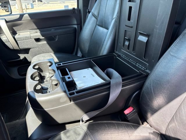 Used 2011 Chevrolet Silverado 3500 LT w/ Interior Plus Package AWD/4WD image 31