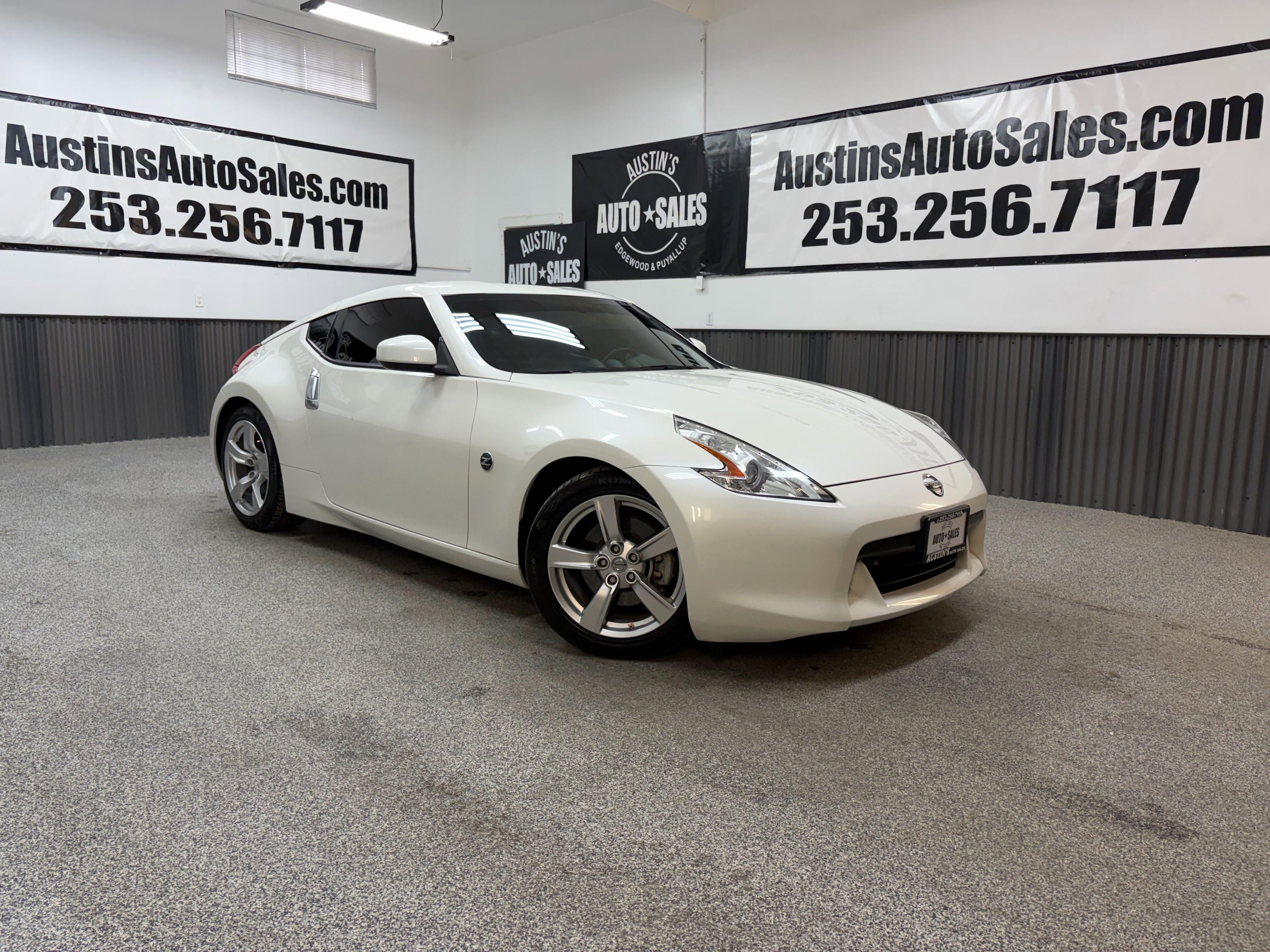 Used 2012 Nissan 370Z Touring RWD image 1