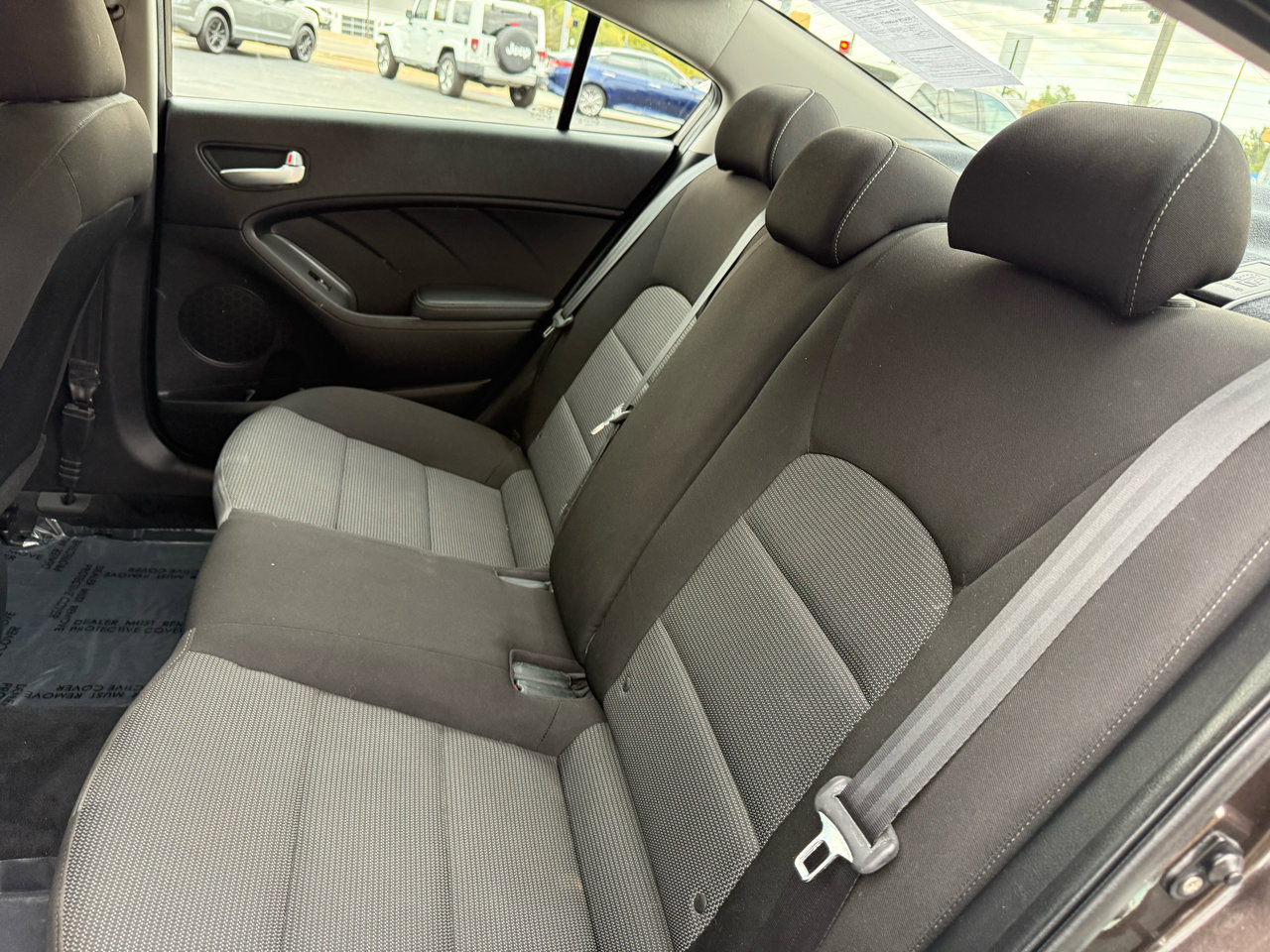 Used 2018 Kia Forte LX image 9