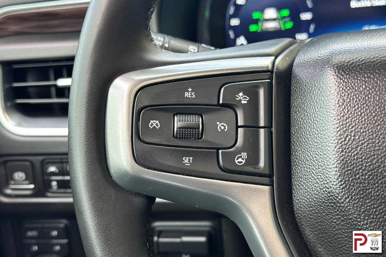 Certified 2023 Chevrolet Suburban Z71 w/ Z71 Off-Road Package AWD/4WD image 29