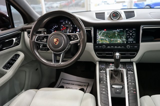 Used 2020 Porsche Macan S image 11