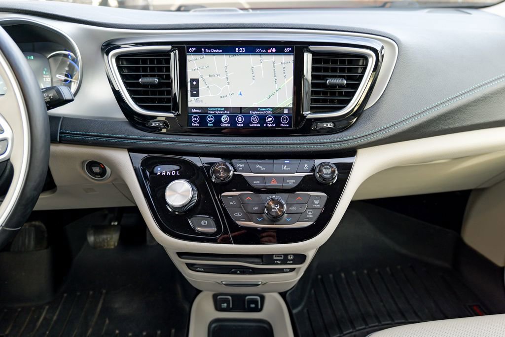 Used 2018 Chrysler Pacifica Limited w/ Advanced Safetytec Group image 45