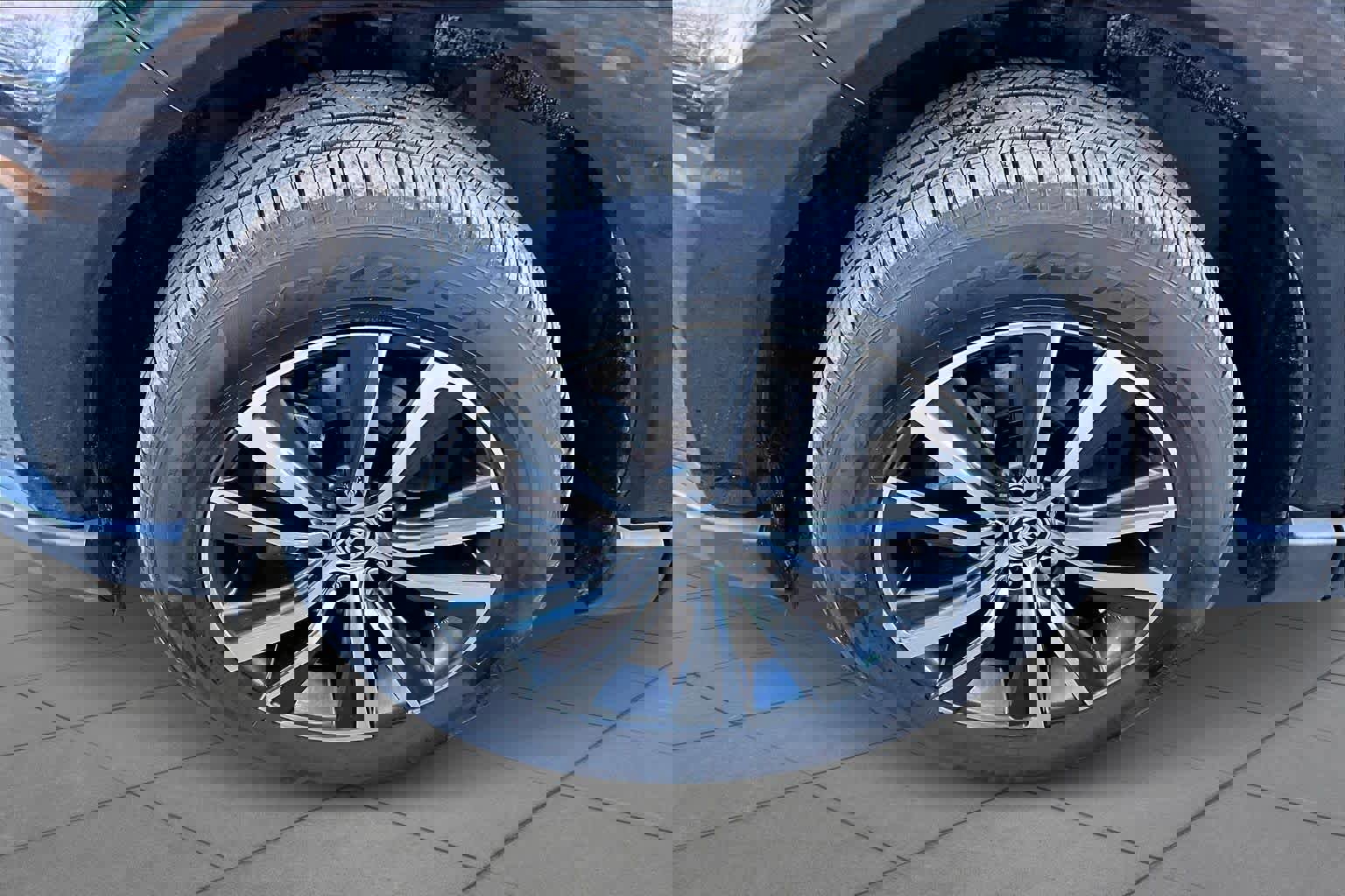 Certified 2024 Toyota Venza LE image 11