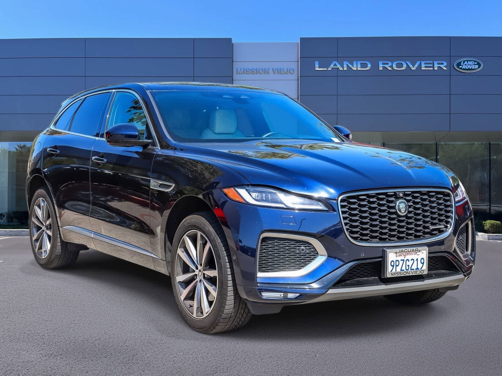 Used 2025 Jaguar F-PACE R-Dynamic S AWD/4WD image 3