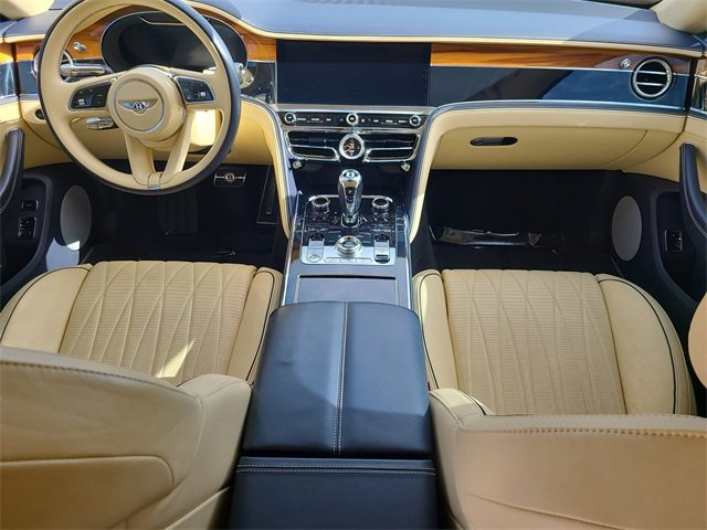 Used 2021 Bentley Flying Spur V8 image 17