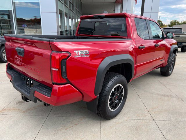 Used 2024 Toyota Tacoma TRD Off-Road w/ TRD Off Road Premium Package AWD/4WD image 8