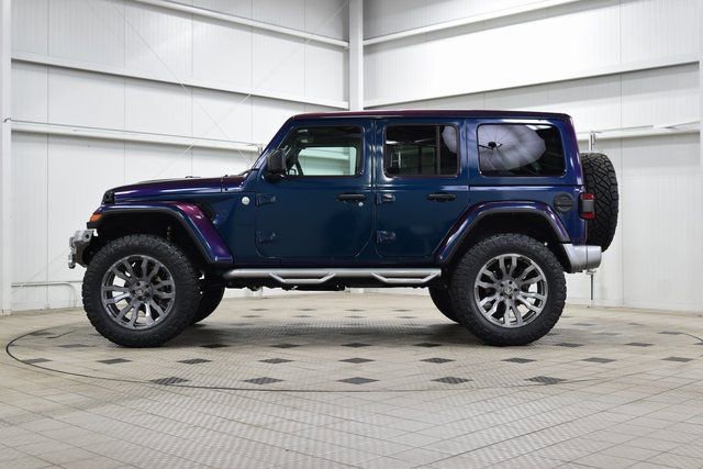 Used 2024 Jeep Wrangler Sahara w/ Technology Group image 4
