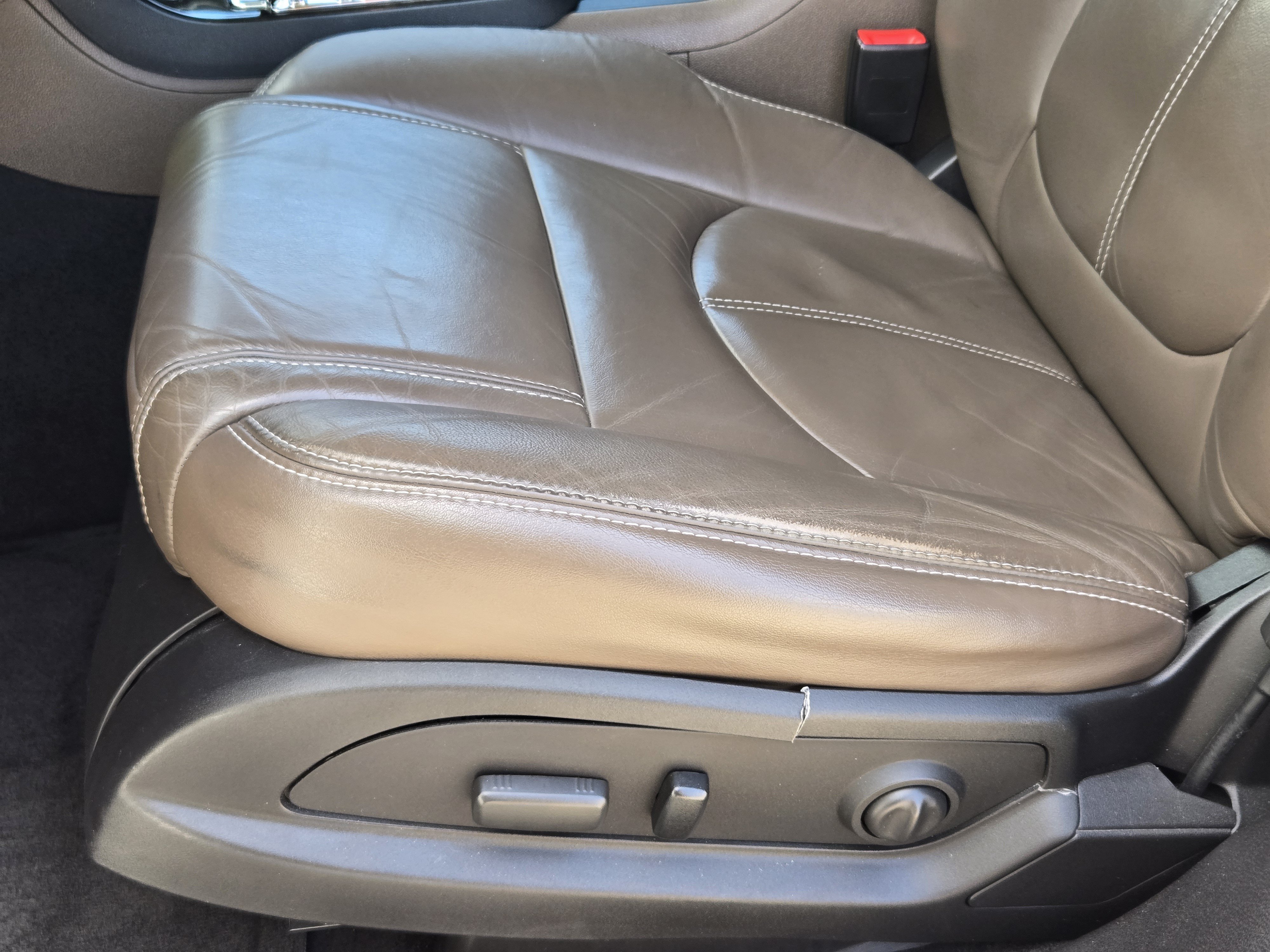 Used 2015 GMC Acadia SLT FWD image 31