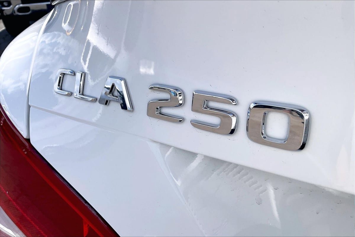 Used 2019 Mercedes-Benz CLA 250 image 8