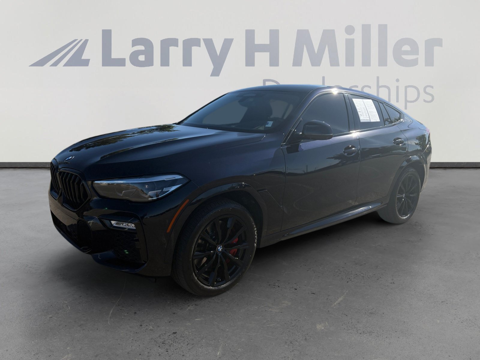 Used 2021 BMW X6 M50i w/ Dynamic Handling Package AWD/4WD image 1