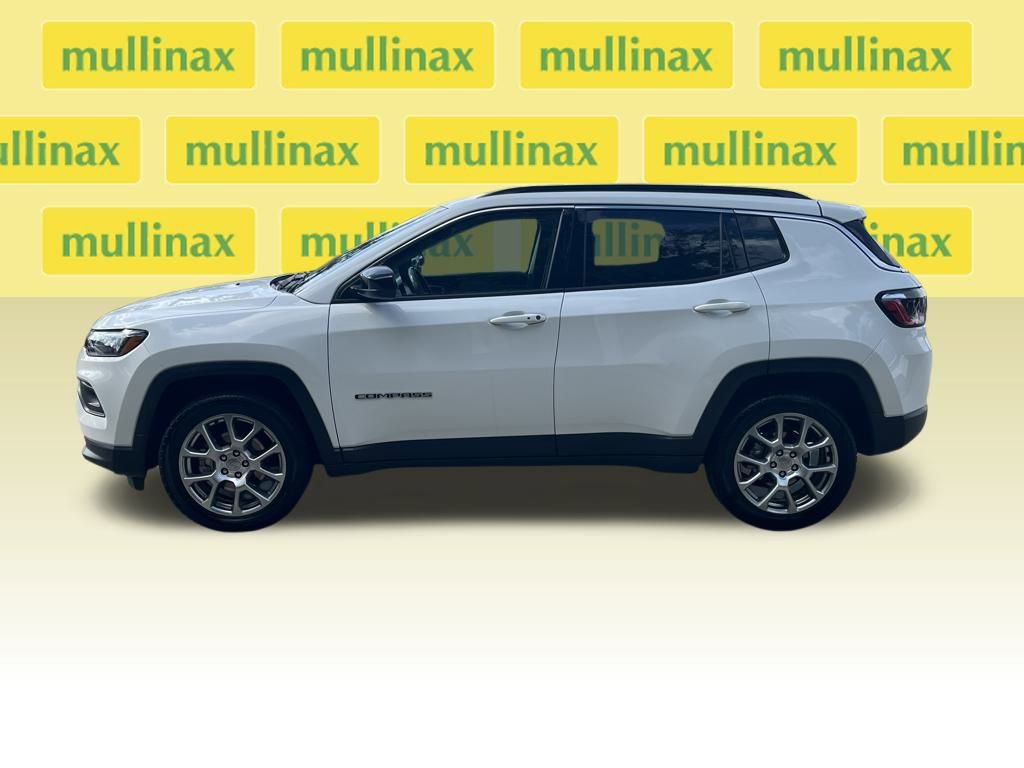 Used 2022 Jeep Compass Latitude image 16