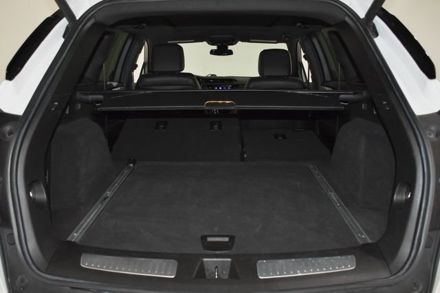 Used 2024 Cadillac XT5 Premium Luxury image 32