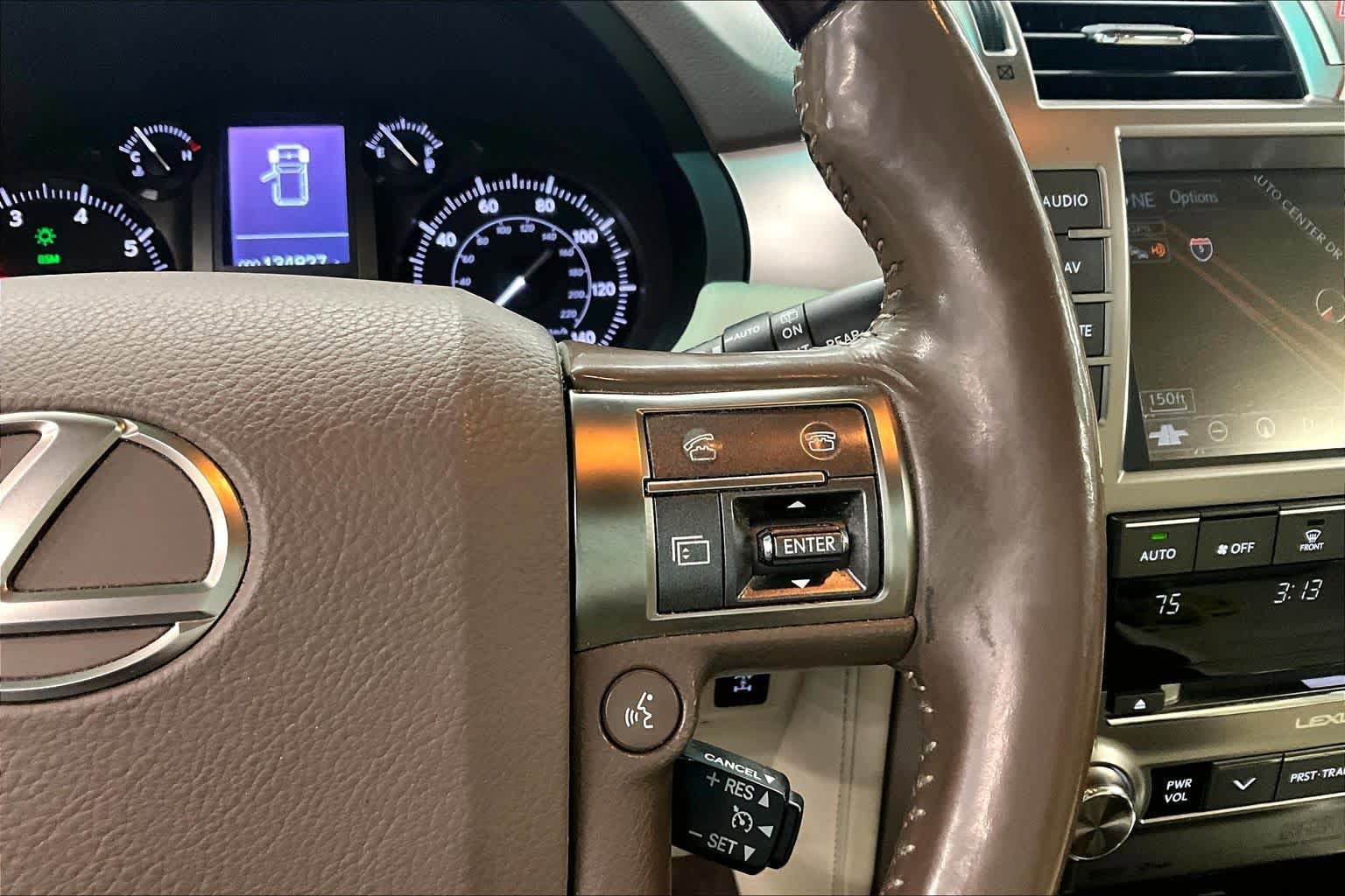 Used 2016 Lexus GX 460 Luxury w/ Preferred Accessory Package AWD/4WD image 24