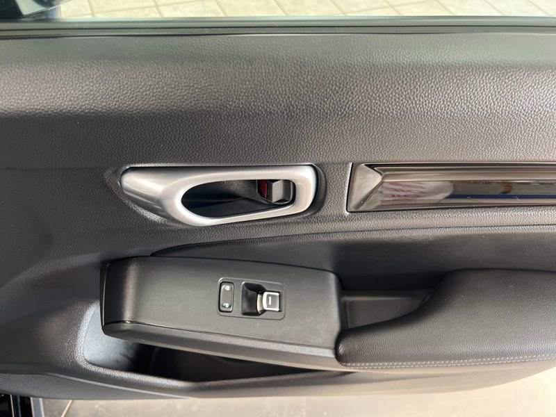Used 2024 Honda Civic EX-L image 15