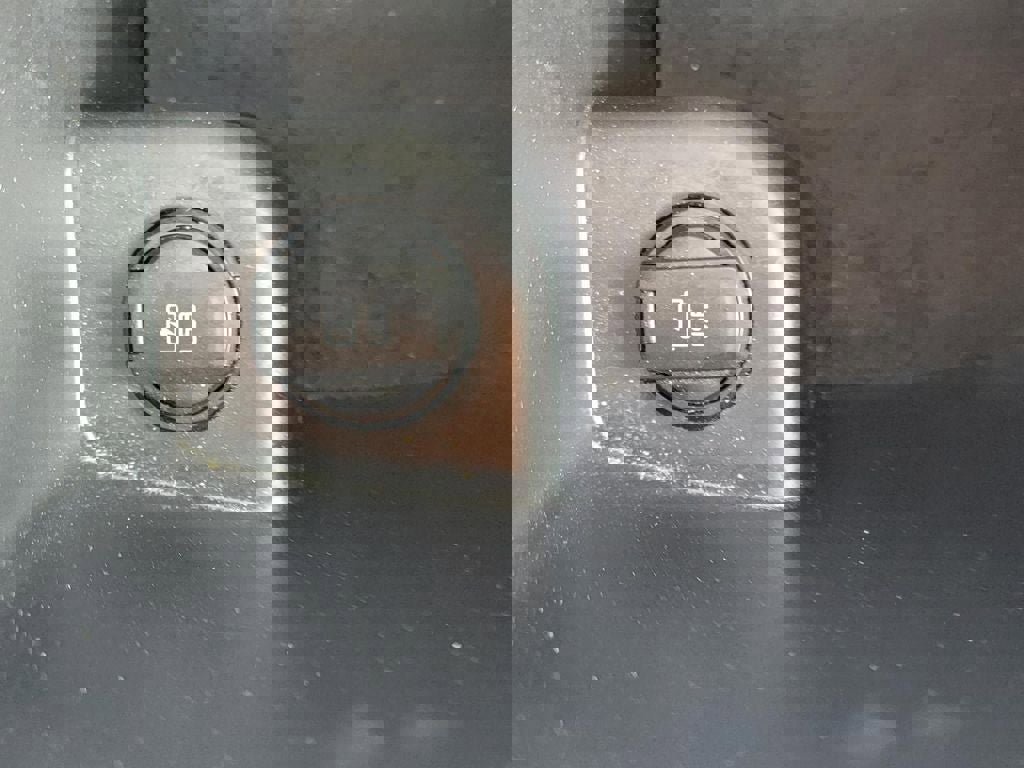 Used 2019 Kia Sorento LX w/ LX Convenience Package image 27