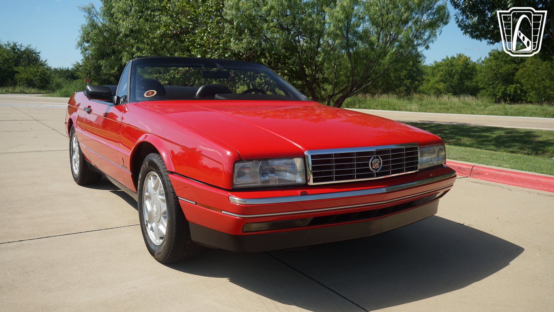 Used 1991 Cadillac Allante FWD image 21
