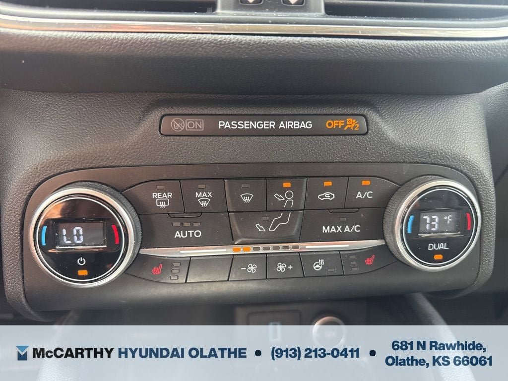 Used 2020 Ford Escape Titanium w/ Titanium Premium Package 2.0 AWD/4WD image 4