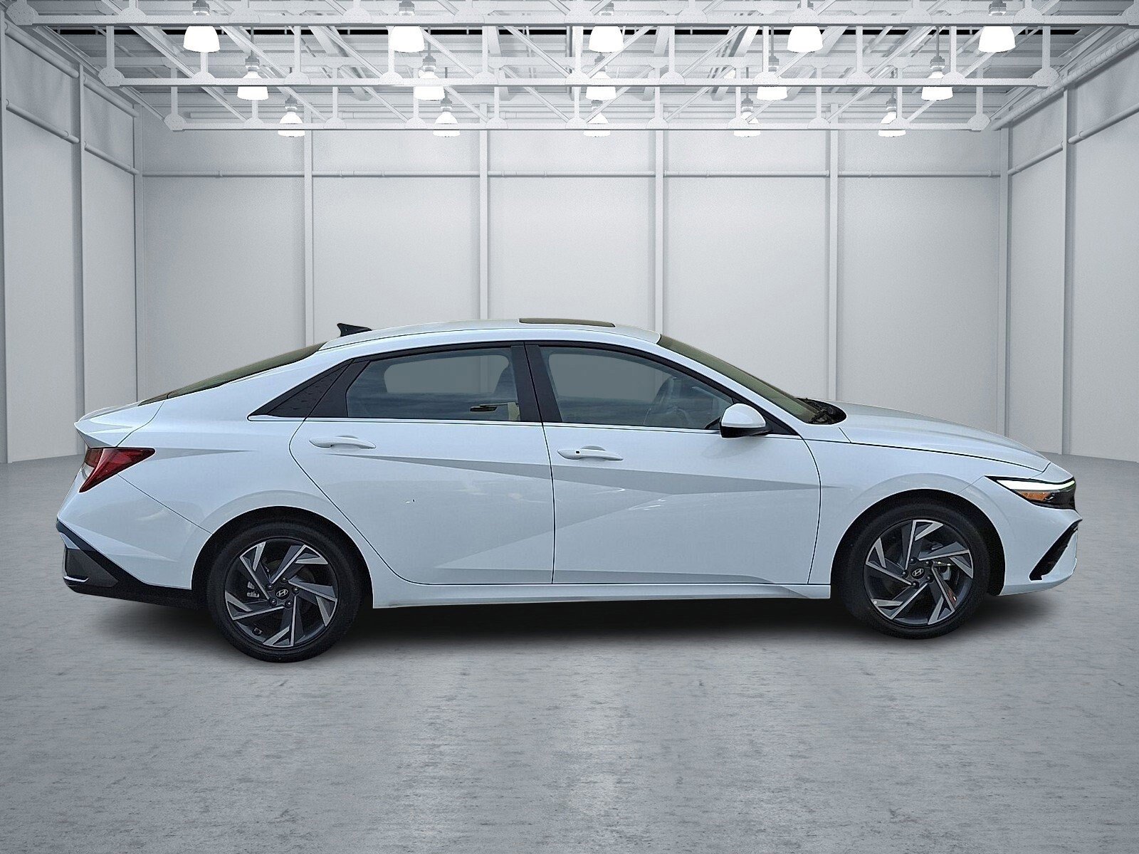 Certified 2025 Hyundai Elantra SEL w/ Cargo Package FWD image 7