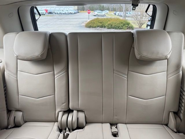 Used 2019 Cadillac Escalade Luxury image 28
