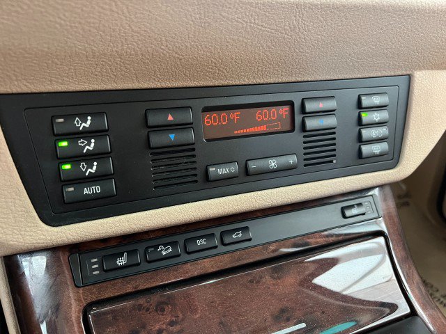 Used 2004 BMW X5 3.0i AWD/4WD image 16