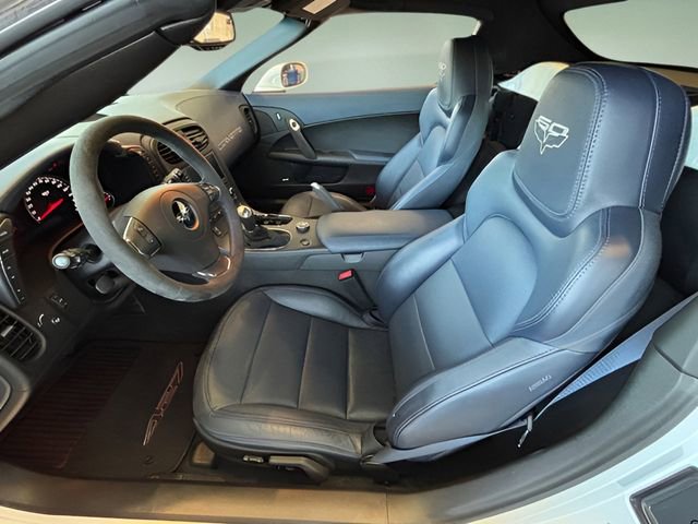 Used 2013 Chevrolet Corvette 427 w/ 1SC Preferred Equipment Group RWD image 4
