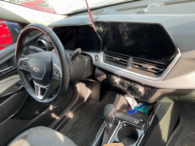 Used 2024 Chevrolet Trax LT w/ Driver Confidence Package image 10