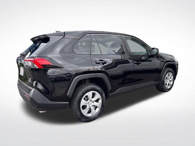 Used 2023 Toyota RAV4 LE AWD/4WD image 6