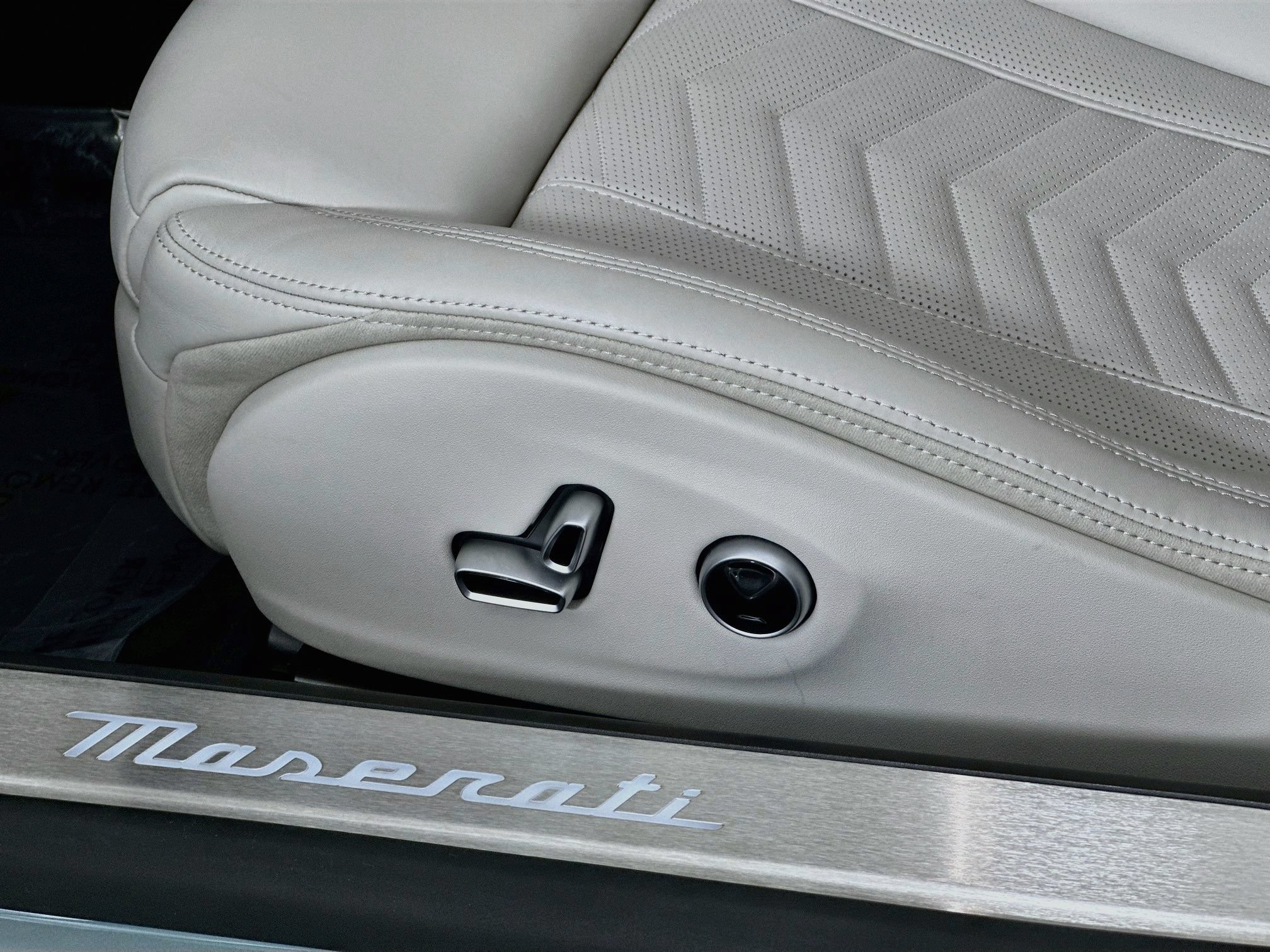 New 2026 Maserati GranCabrio Modena AWD/4WD image 18