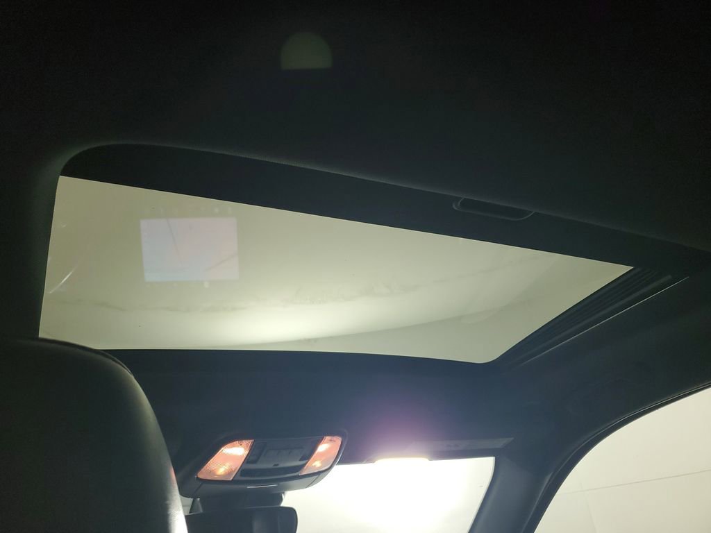 Used 2021 Dodge Durango R/T w/ Technology Group image 17