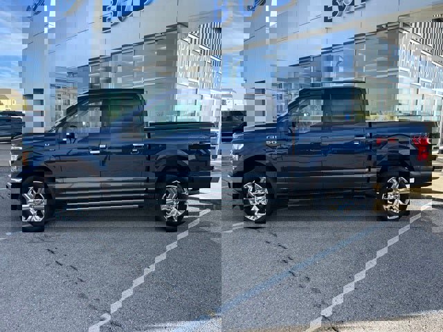 Used 2019 Ford F150 XLT w/ Equipment Group 302A Luxury image 2