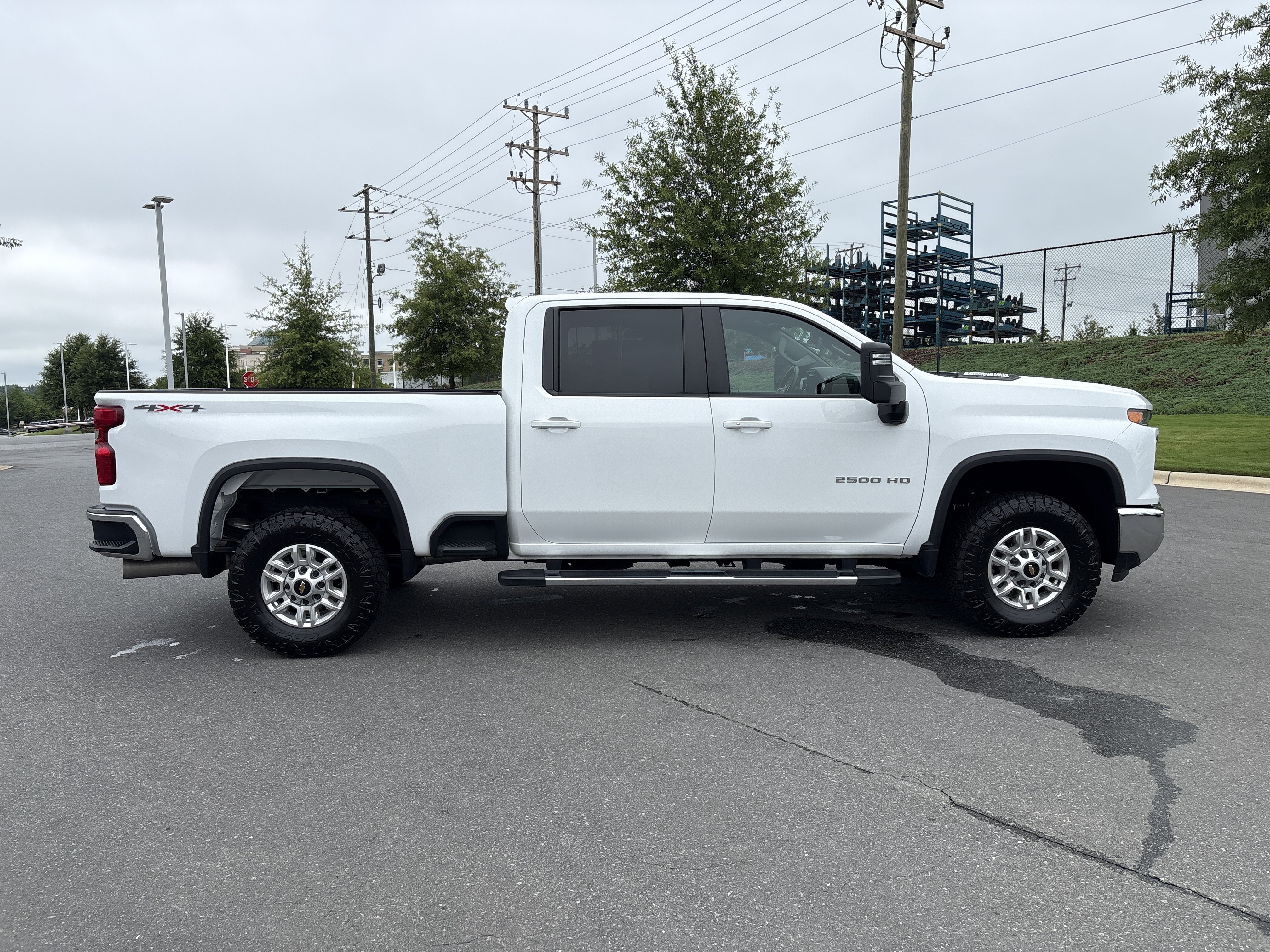 Used 2025 Chevrolet Silverado 2500 LT w/ Convenience Package AWD/4WD image 10