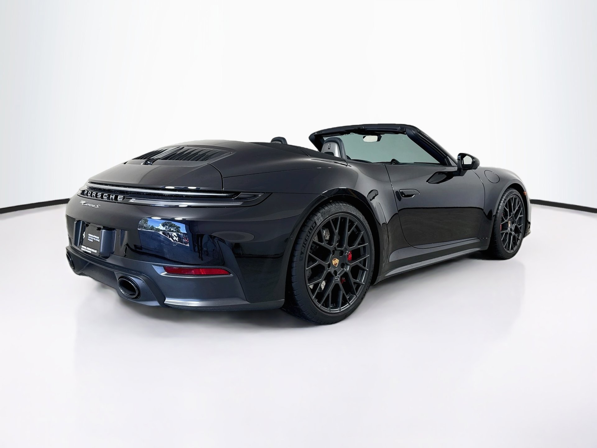 Used 2025 Porsche 911 Carrera S RWD image 7