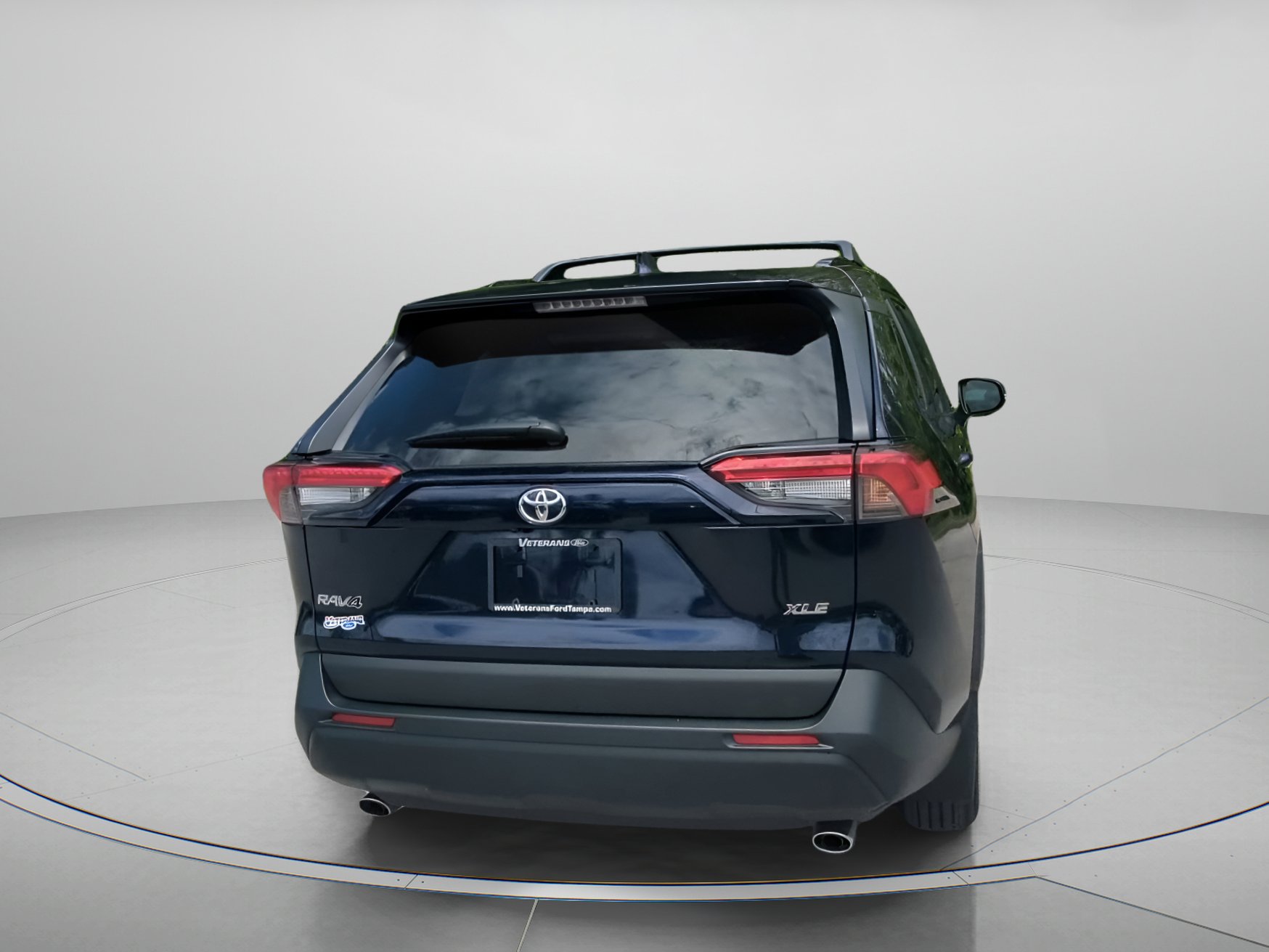 Used 2025 Toyota RAV4 XLE w/ Convenience Package FWD image 27