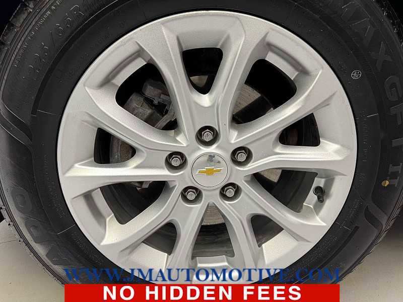 Used 2019 Chevrolet Equinox LT w/ Sun & Navigation Package image 9