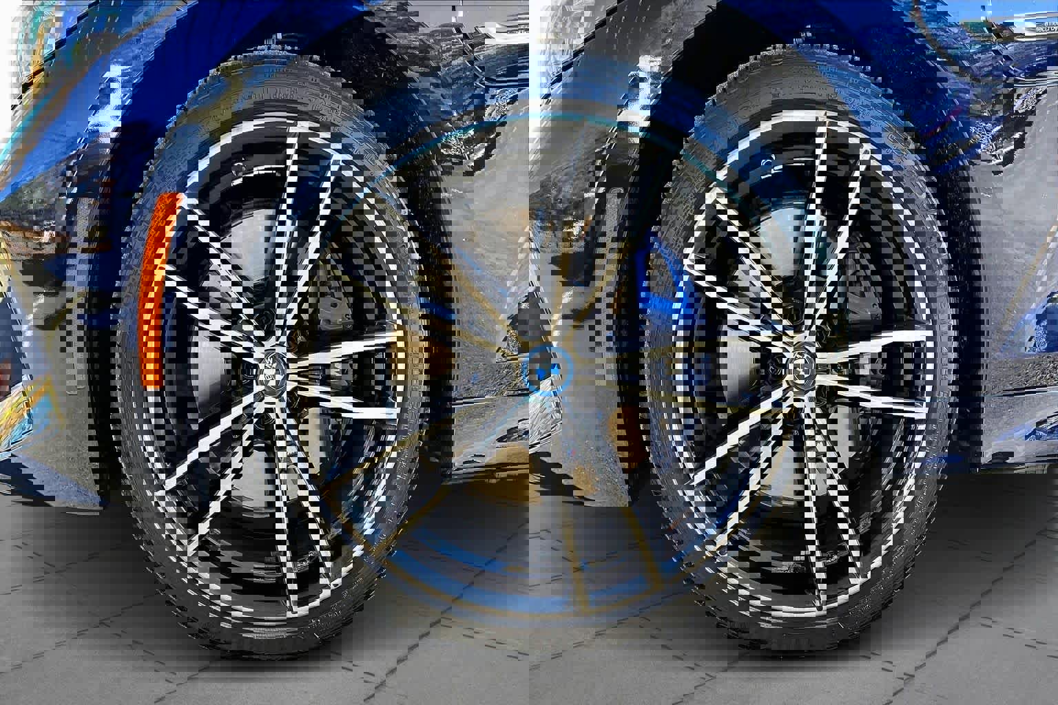 Used 2023 BMW 330e w/ M Sport Package image 9