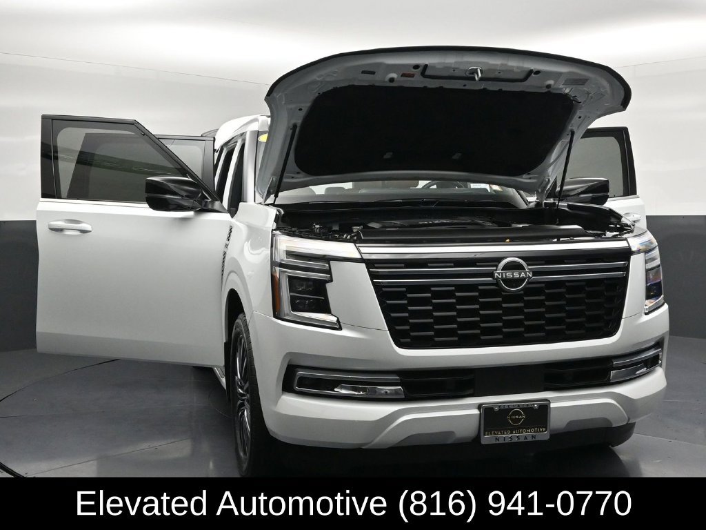Used 2025 Nissan Armada Platinum Reserve AWD/4WD image 39