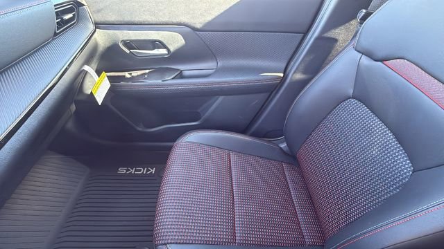 New 2026 Nissan Kicks SR w/ Cold Weather Package image 12