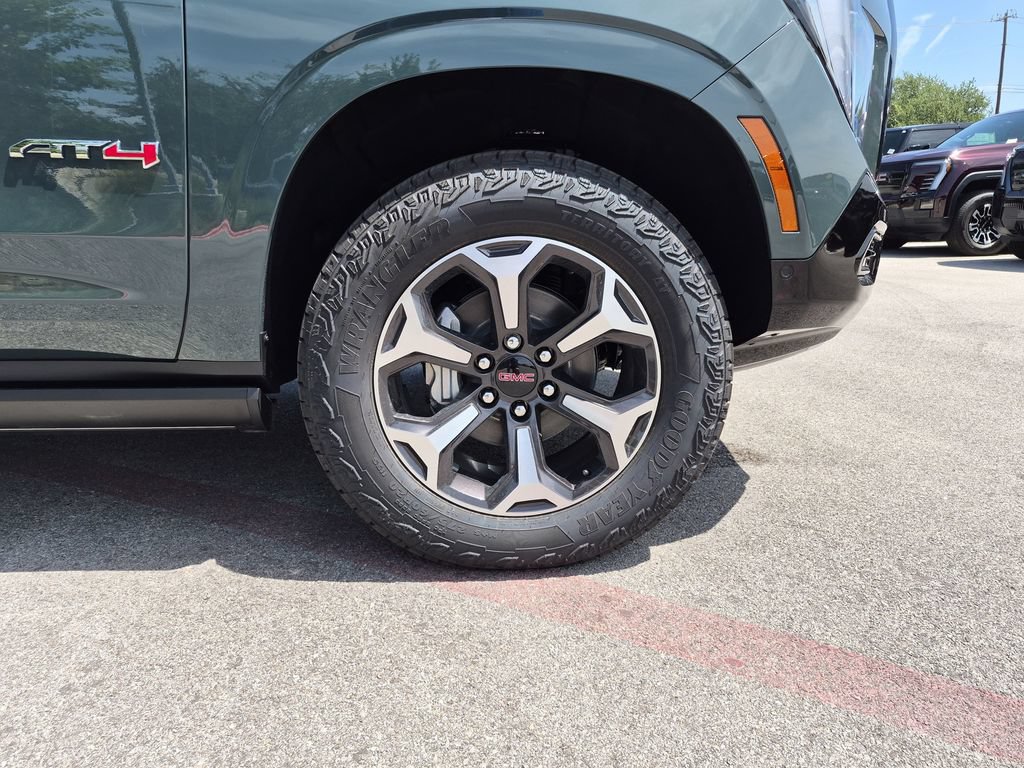 New 2026 GMC Yukon XL AT4 Ultimate w/ LPO, Floor Liner Package AWD/4WD image 16